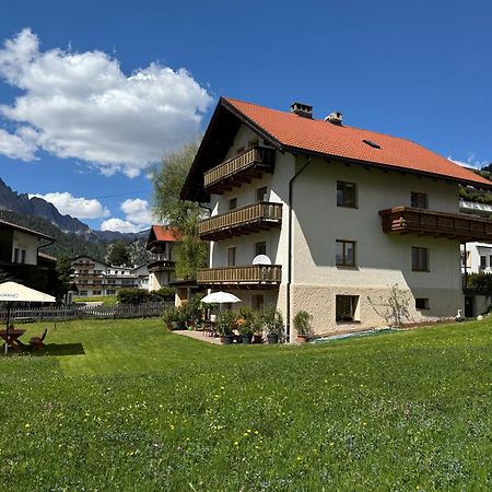 Hirschstube Nauders Bed & Breakfast Bagian luar foto
