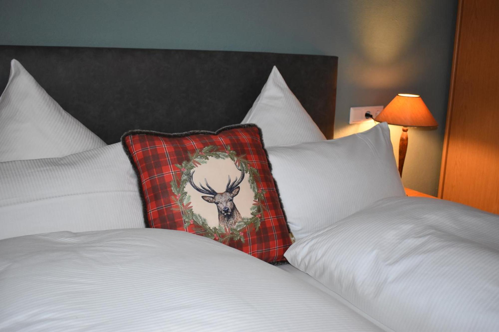 Hirschstube Nauders Bed & Breakfast Bagian luar foto