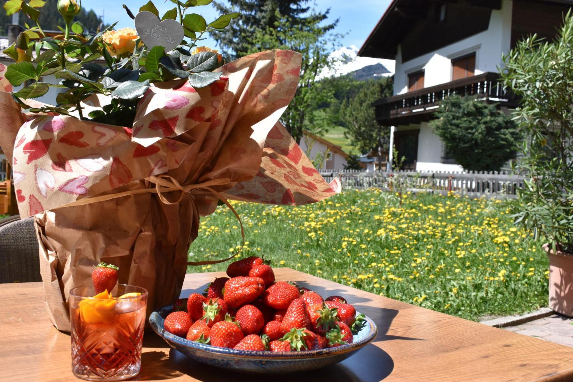 Hirschstube Nauders Bed & Breakfast Bagian luar foto