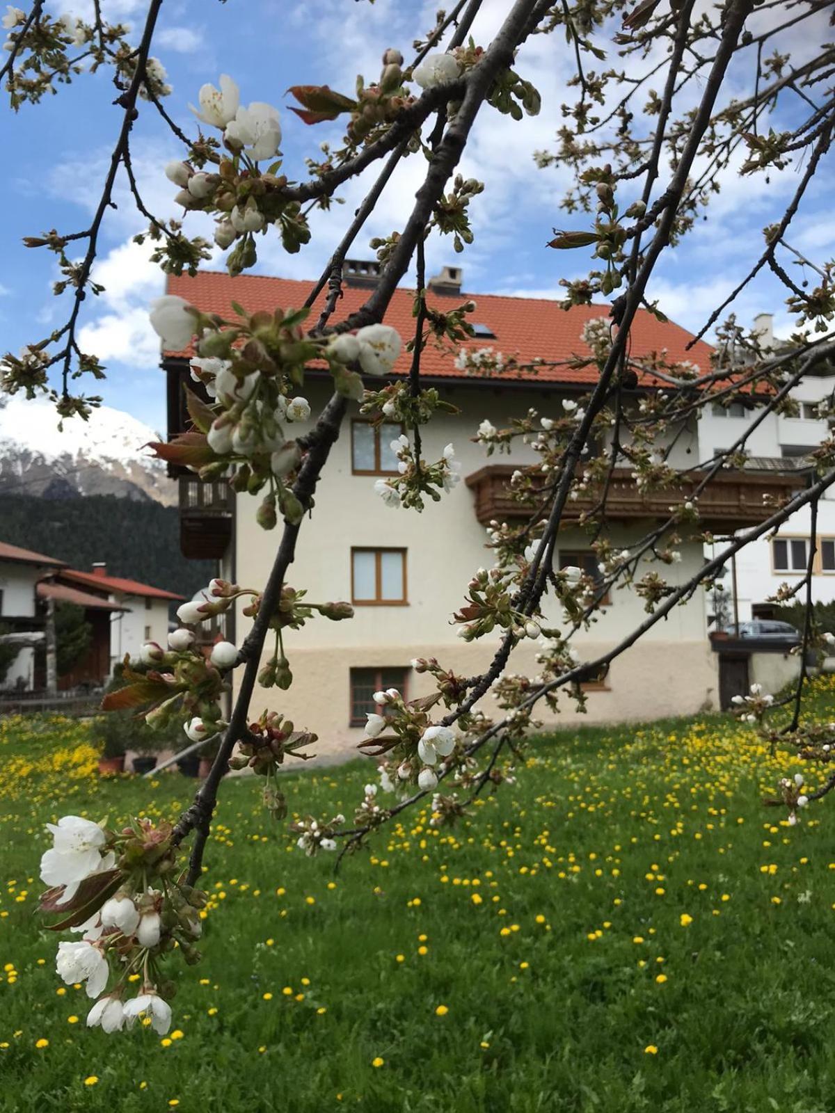Hirschstube Nauders Bed & Breakfast Bagian luar foto
