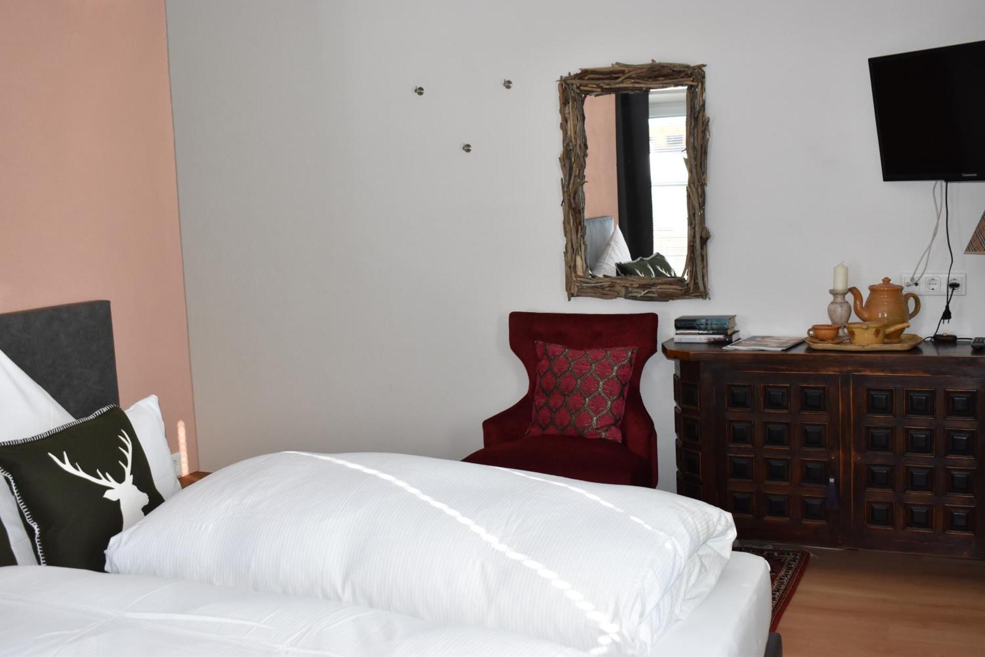 Hirschstube Nauders Bed & Breakfast Bagian luar foto